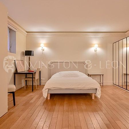 Appartement Paris 7E Invalides Tour Eiffel Exterior foto